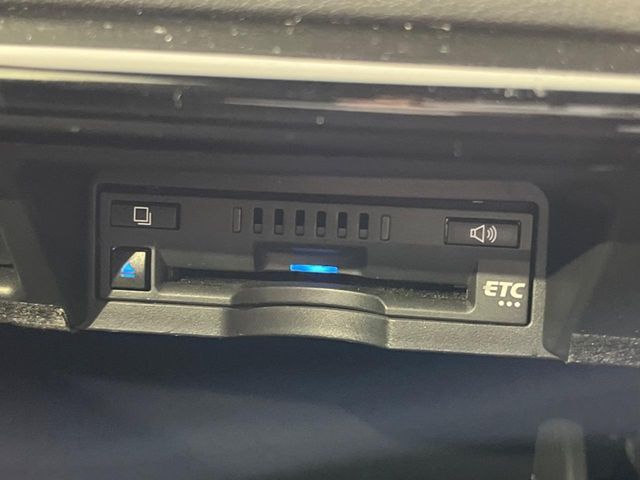 【ETC】高速道路の料金所をストレスなく通過！話題のスポットやサービスエリアに多い「スマートIC」利用時は必須のアイテムです。当店でセットアップを実施、ご納車当日からすぐにご利用いただけます！