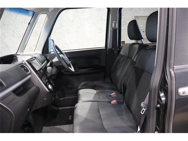 体格に合わせてシートの位置をきめ細かく調節できるので、いつでも最適な運転姿勢をキープ。操作も軽く、ラクラクです