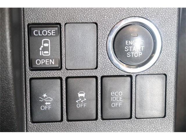 自動で障害物を検知してブレーキ補助をしてくれます！