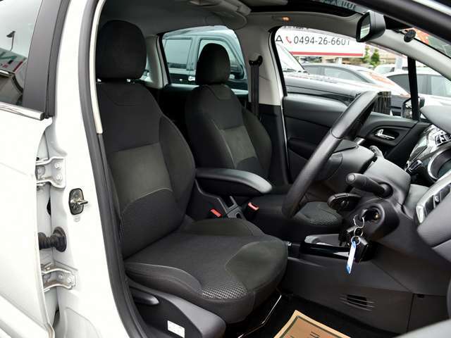 納車前点検では、170項目にも及ぶ点検をおこないます。車検基準に満たないと判断された部品箇所は、全て当社側にて全額負担修理をおこないます。お客様は費用負担がないので、大変ご満足のお声を多数頂いております
