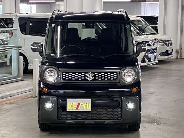 自社陸運局指定工場完備！国家資格車検検査員資格を持った整備士による整備。走行に関係のない所も不具合箇所があれば修理してお渡しいたします。