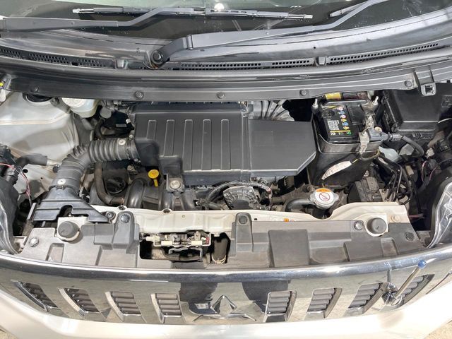 親切・丁寧な専門メカニックスタッフが応対！・車検・点検整備・事故等の修理などアフターサービスも安心。お車のカスタマイズもネクステージのサービススタッフまでご相談ください！