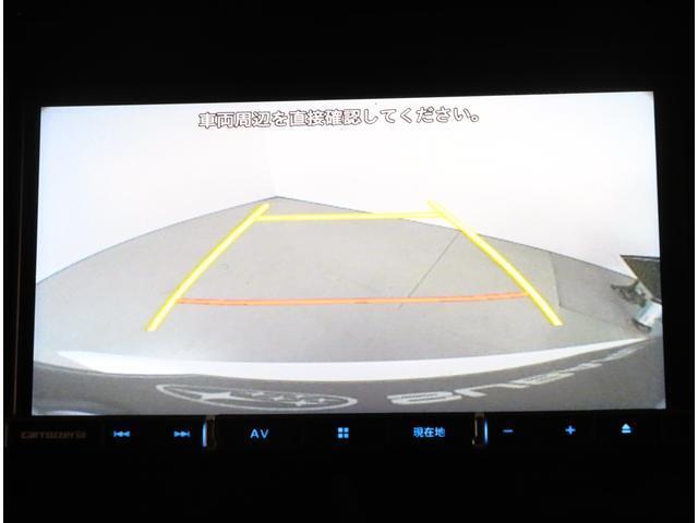 後方確認に便利なバックカメラ装備！！狭い駐車場や後方が確認しづらい場所に駐車するときや、車を切り返す時に安心の装備です！！
