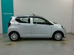 人気のブライトシルバーメタリックです。