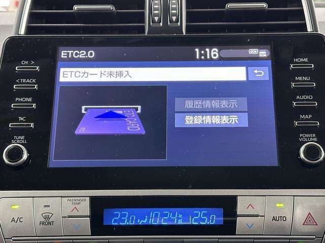 ナビ画面に連動したETCを装備しています。　過去に利用した利用料金も一目で分かって、とっても便利です。　ETCの抜き忘れ、挿し忘れも警告してくれるので安心ですね。