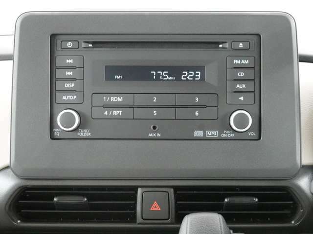 三菱純正CD一体型AM/FM電子チューナーラジオ