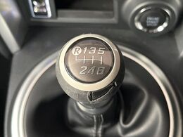 【フロア6速MT】走りの6速MT！！スポーティーな走行をお楽しみいただけます♪