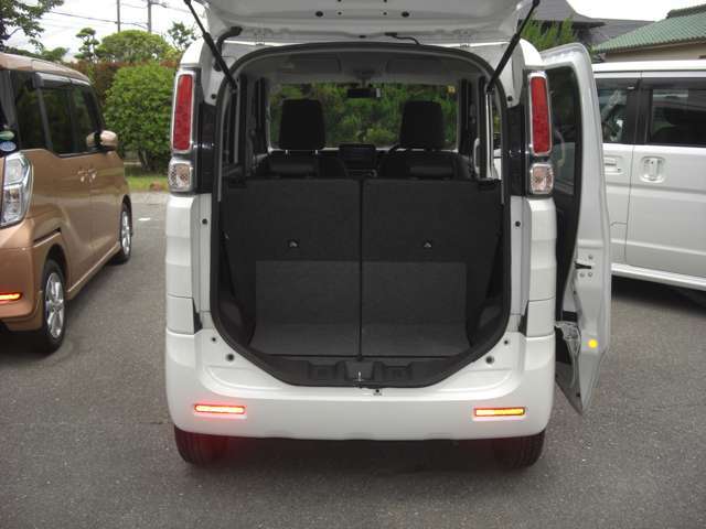 禁煙車で室内はとても綺麗です。