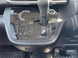 【シフトレバー】シフトも操作しやすく快適なドライブを楽しんでいただけます！