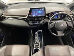 グループ総在庫数約30，000台！！全国の系列店からメーカー・車種問わずご紹介出来るので、あなたにピッタリのお車が見つかるはずです♪まずはお問い合わせ下さい☆