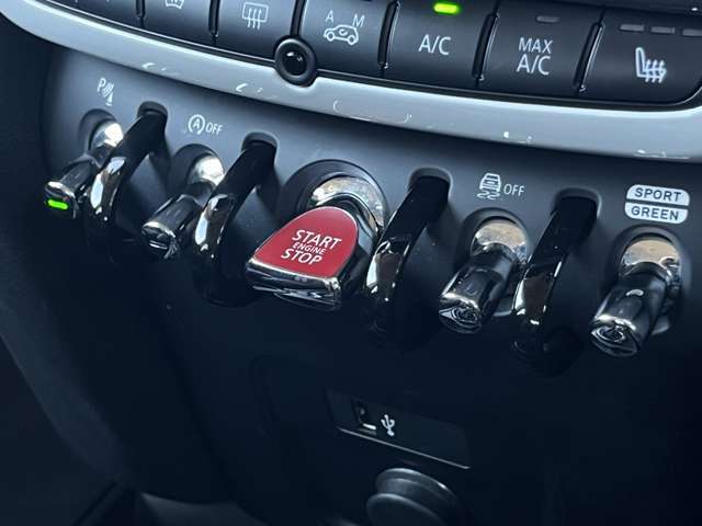 ◆こちらのお車は当店でのご紹介が可能となります。詳しくは岐阜店までお問い合わせくださいませ【0078-6002-828083（無料通話）】◆