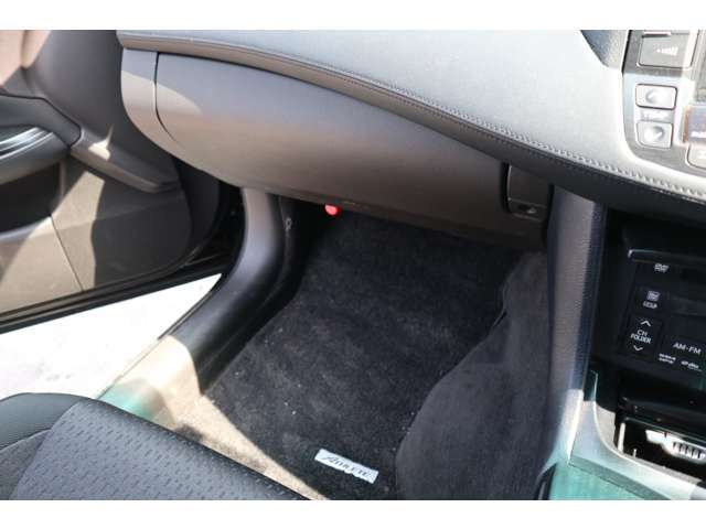 ●中古タイヤホイール4本セット2万円●普通車TベルトWポンプ交換7万円●新品HID2万円●下廻り防錆1.8万円●新品エンジンスターター3万円●新品ETCセットアップコミ1.8万円●全て部品代・工賃コミ