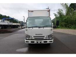 遠方販売実績も多数あり！遠方のお客様でも安心してお車をご購入いただけるよう、車検整備やその他の修理箇所、また欠損部品補填などの作業を行なってからお客様にお渡ししています。