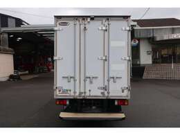 当社は全国各地での登録納車が可能となっております！御見積をご希望の際には迅速にご対応させて頂き、登録地域の陸送費用を御調べさせて頂きます。