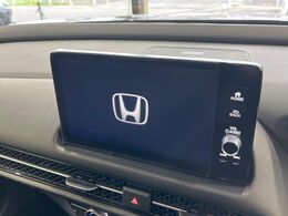【9インチ　ホンダコネクトディスプレイ】視認性の高い大画面ディスプレイでナビの使用や、お持ちのスマートフォンと連携したbluetoothでの音楽再生が可能です♪