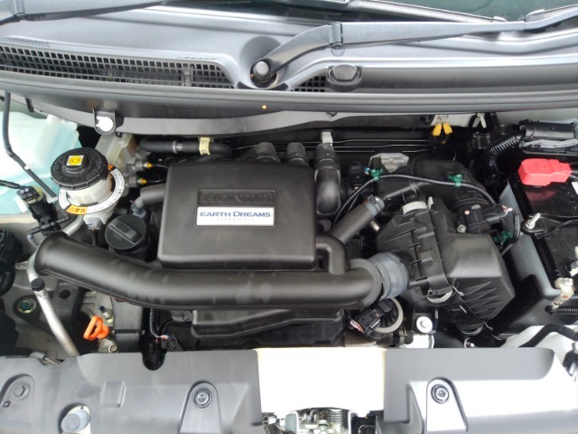 S07B型　DOHC3気筒12バルブi-VTECエンジン搭載です。