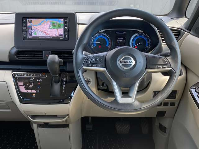 ルークスの運転席周りの画像です。興味がわいて来ませんか？ゆっくり、じっくりご覧下さい。