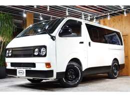 ご納車前には当社提携工場にて法定点検を行い、点検整備記録簿を発行しお渡しさせて頂いております。