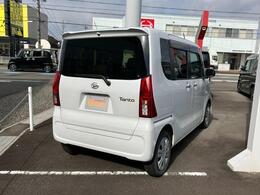 静岡ダイハツの中古車は、展示前に徹底した洗車や室内清掃を実施しております。