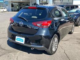 全国に店舗を展開しているのでどこでもお取り寄せが可能です！この車が気になるけど遠方だから・・・と諦める必要はありません！※別途陸送費が必要です。