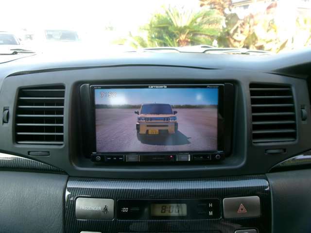 センターパネル上面日にやや浮はきが見受けられますが、エアコンルーバー折れございません。ナビゲーションも専用キットで不具合無く取り付けられております。その他ETC、チューンナップウーファー、レーダー完備。