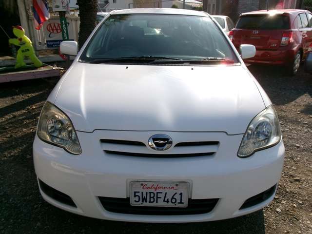 フロント周り大変きれいなコンディションです！修復歴は無くフロントバンパーにはガリ傷ございません！ボンネットやルーフ等の上面部も目立つ程の色褪せは無く塗装コンディション良好☆ヘッドライトも煌びやかです☆