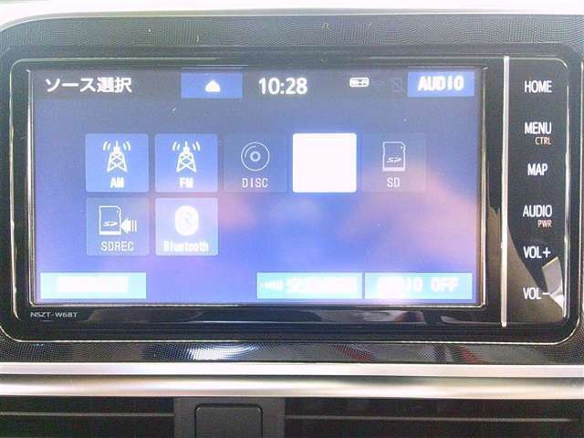 嬉しい装備です♪フルセグTV・DVD再生・Bluetoothオーディオに対応しています！！