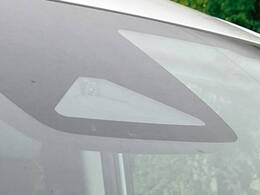 【ホンダセンシング】走行中に前方の車両等を認識し、衝突しそうな時は警報とブレーキで衝突回避と被害軽減をアシスト。より安全にドライブをお楽しみいただけます。