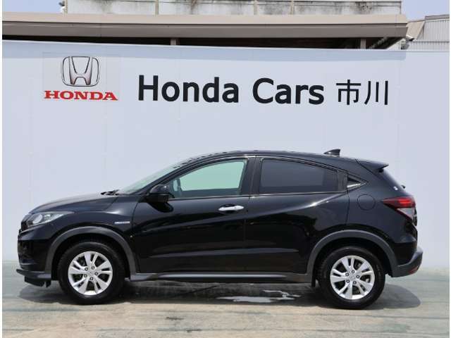 内外装とも年数相当の使用感やキズ、劣化等がございます。まずは是非現車をご覧いただければと思います！ご来店の際は当店へのご連絡やサイトから来店予約、お問い合わせを是非お願いします！