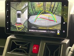 【パノラマモニター】専用のカメラにより、上から見下ろしたような視点で360度クルマの周囲を確認することができます☆死角部分も確認しやすく、狭い場所での切り返しや駐車もスムーズに行えます。