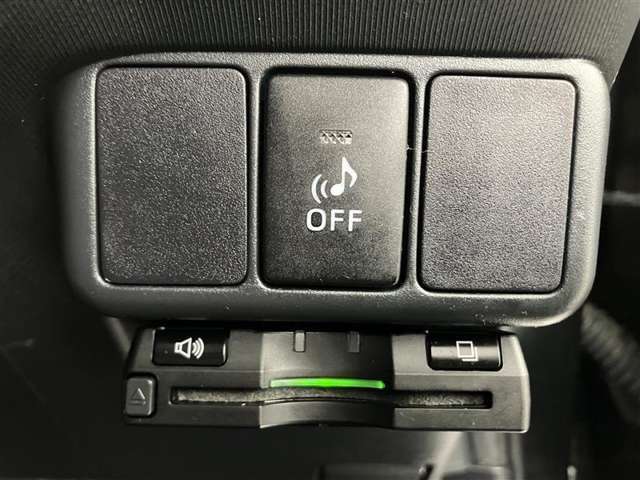 当店はサービス工場併設しておりますので、購入後の安心感が違います。何かあってもスピーディーに対応可能です。月曜定休、営業時間AM9：30～PM6：00　0568-89-8781