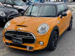 外装は、専任のスタッフが真心込めて丁寧に艶出し施工済みです。中古車とは思えない程に、ピカピカに仕上がっております。納車時には更にきれいにいたします。