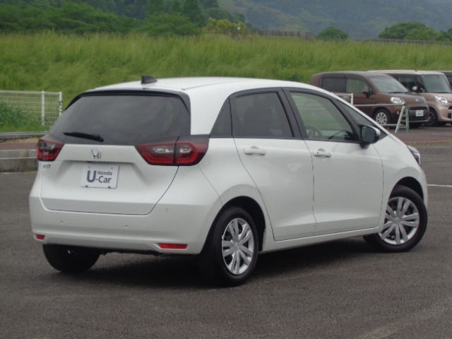 外装も丁寧に磨いております。是非1度実車をご覧ください！