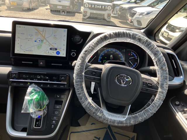 かっこいいインパネ全体です！運転したくなりますね！