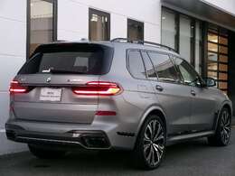 名鉄AUTOオリジナルコーティングMコートをはじめウインドフィルム施工、ドライブレコーダー取付、BMWパフォーマンスアクセサリーなど各種承ります。