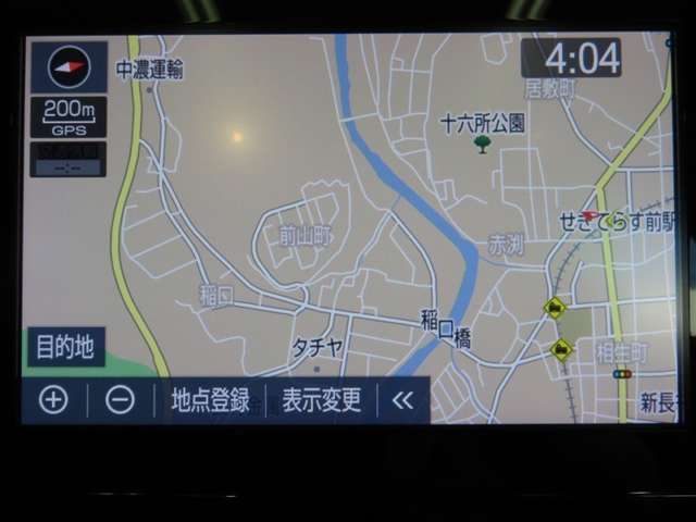 純正ナビを装備。タッチパネル式で使いやすく、お出かけもラクラクです。