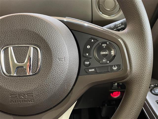 【アダプティブクルーズコントロール】設定した車速内で自動で加減速♪さらに先行車との車間距離を適切に維持した追従走行も可能です♪
