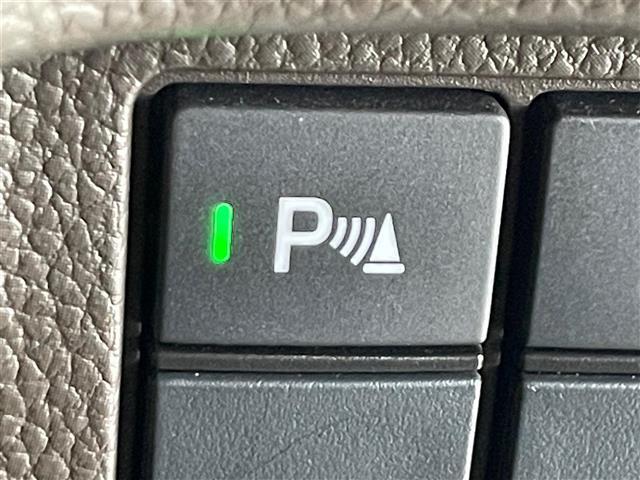 【コーナーセンサー】障害物が近づくと音で教えてくれます。駐車が苦手な方にもオススメの機能です！