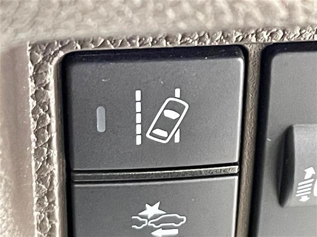 店舗にて現車の確認もいただけますので、お電話で在庫のご確認の上是非ご来店くださいませ！！！