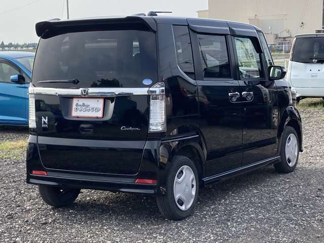 当社認証工場にて整備士が整備車検を行います。車検・整備も安心格安にてお受け致します。お客様のご来店を心よりお待ちしております。