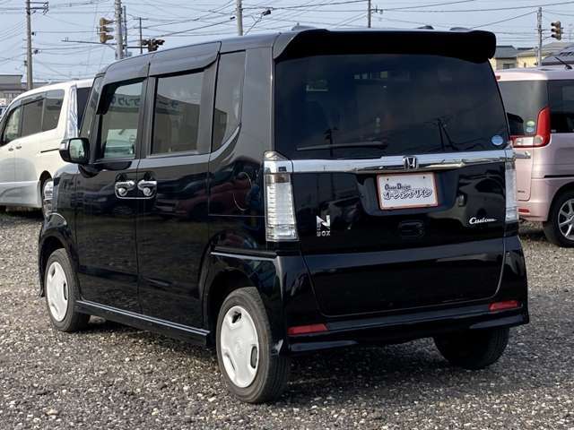 人気車や低価格車はすぐに売れてしまう可能性があります。お早めのご検討、ご来店お待ちしております。また、ご不明な点など細かい相談もドンドン対応させて頂きますのでお気軽にお申し付け下さい。