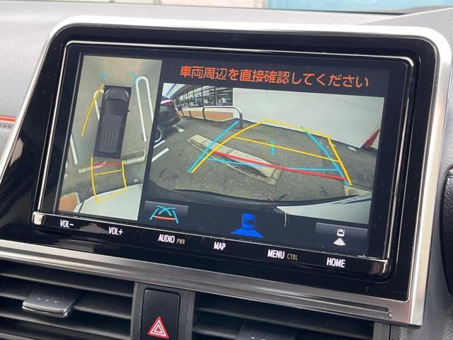 【パノラミックビューモニター】専用のカメラにより、上から見下ろしたような視点で360度クルマの周囲を確認することができます☆死角部分も確認しやすく、狭い場所での切り返しや駐車もスムーズに行えます。
