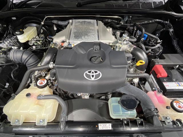 親切・丁寧な専門メカニックスタッフが応対！・車検・点検整備・事故等の修理などアフターサービスも安心。お車のカスタマイズもネクステージのサービススタッフまでご相談ください！