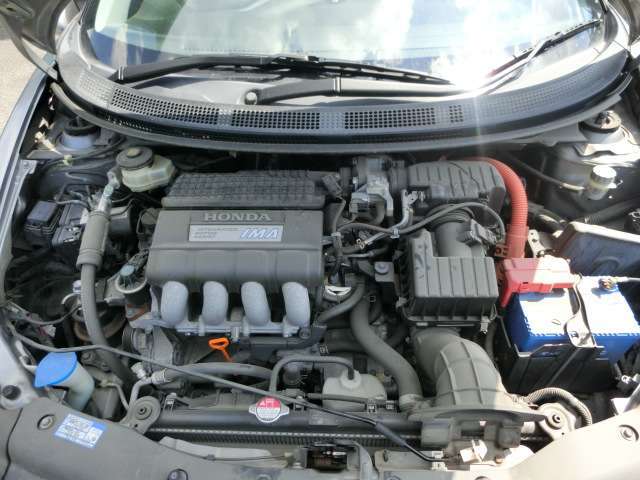 ☆エンジンルームです☆ご不明の点がございましたら、お気軽に048-972-4951までご連絡ください。お客様よりのご連絡、スタッフ一同心よりお待ちしております☆