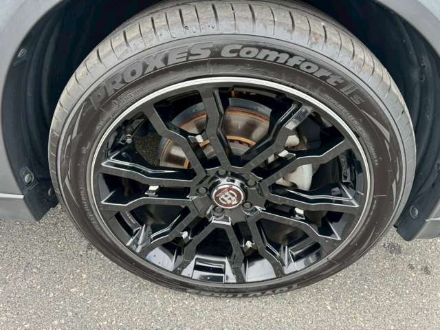 当店はタイヤチェンジャーもございます。持ち込みのタイヤ交換も受け付けておりますのでお気軽にお問い合わせ下さい！