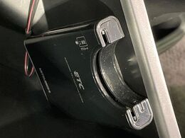 【ETC】高速道路の料金所をストレスなく通過！話題のスポットやサービスエリアに多い「スマートIC」利用時は必須のアイテムです。当店でセットアップを実施、ご納車当日からすぐにご利用いただけます！