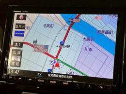 【純正8インチナビ】一体感のあるナビは、高級感ある車内を演出してくれます。Bluetooth再生などオーディオ機能も充実しておりますので、運転もより楽しめます♪