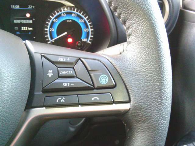 同一車線運転支援システム「プロパイロット」が付いており、高速道路の運手も楽になります。