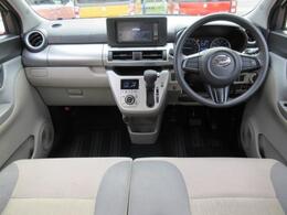 ご納車後も安心なプレミアム保証をご提案いたします。ナビや電装品、エアコンなども含めた600項目の充実した保証内容と安心のロードサービス付帯でサポートいたします。詳細はお尋ねください。