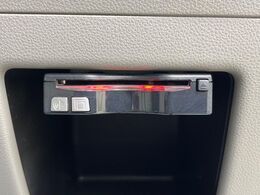 【ETC】高速道路の料金所をストレスなく通過！話題のスポットやサービスエリアに多い「スマートIC」利用時は必須のアイテムです。当店でセットアップを実施、ご納車当日からすぐにご利用いただけます！